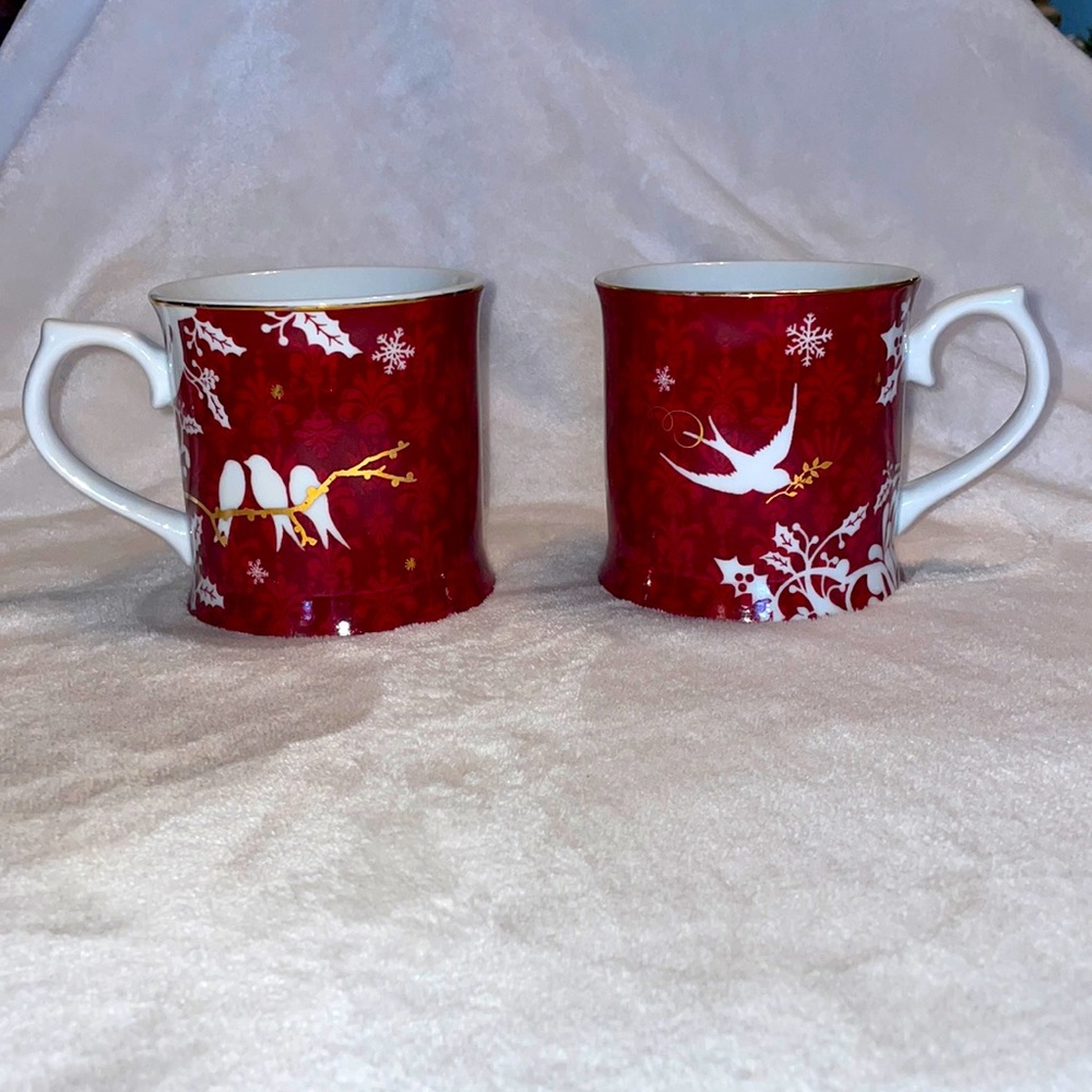Set of 2 Starbucks Rosanna 2010 Holiday mugs, Red/White with gold accents